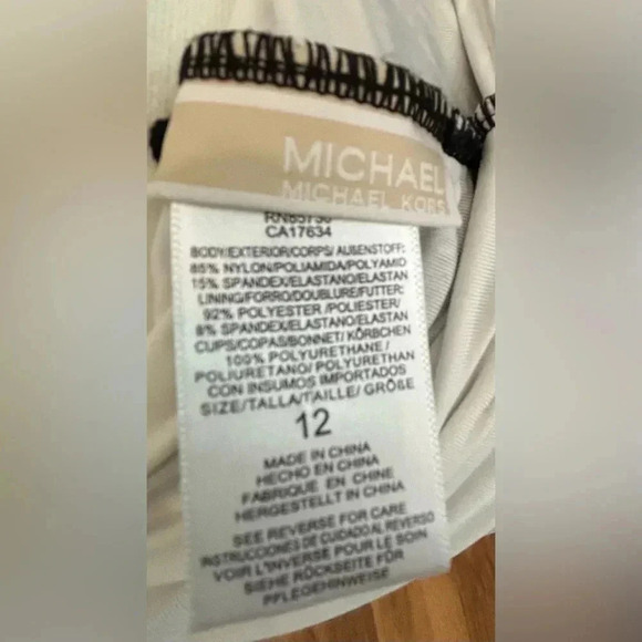 Michael Kors MICHAEL black & white haulter swimsuit ☀️ - Picture 12 of 12